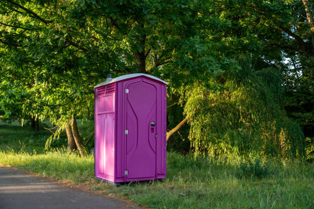 Portable Toilet Options We Offer in Chagrin Falls, OH